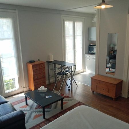 Appartement Perret 105 Rue Victor Hugo, Lumineux, Plein Centre, Parking Prive Arrivee Autonome Tout A Pied Le Havre Exterior foto