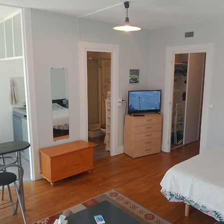 Appartement Perret 105 Rue Victor Hugo, Lumineux, Plein Centre, Parking Prive Arrivee Autonome Tout A Pied Le Havre Exterior foto